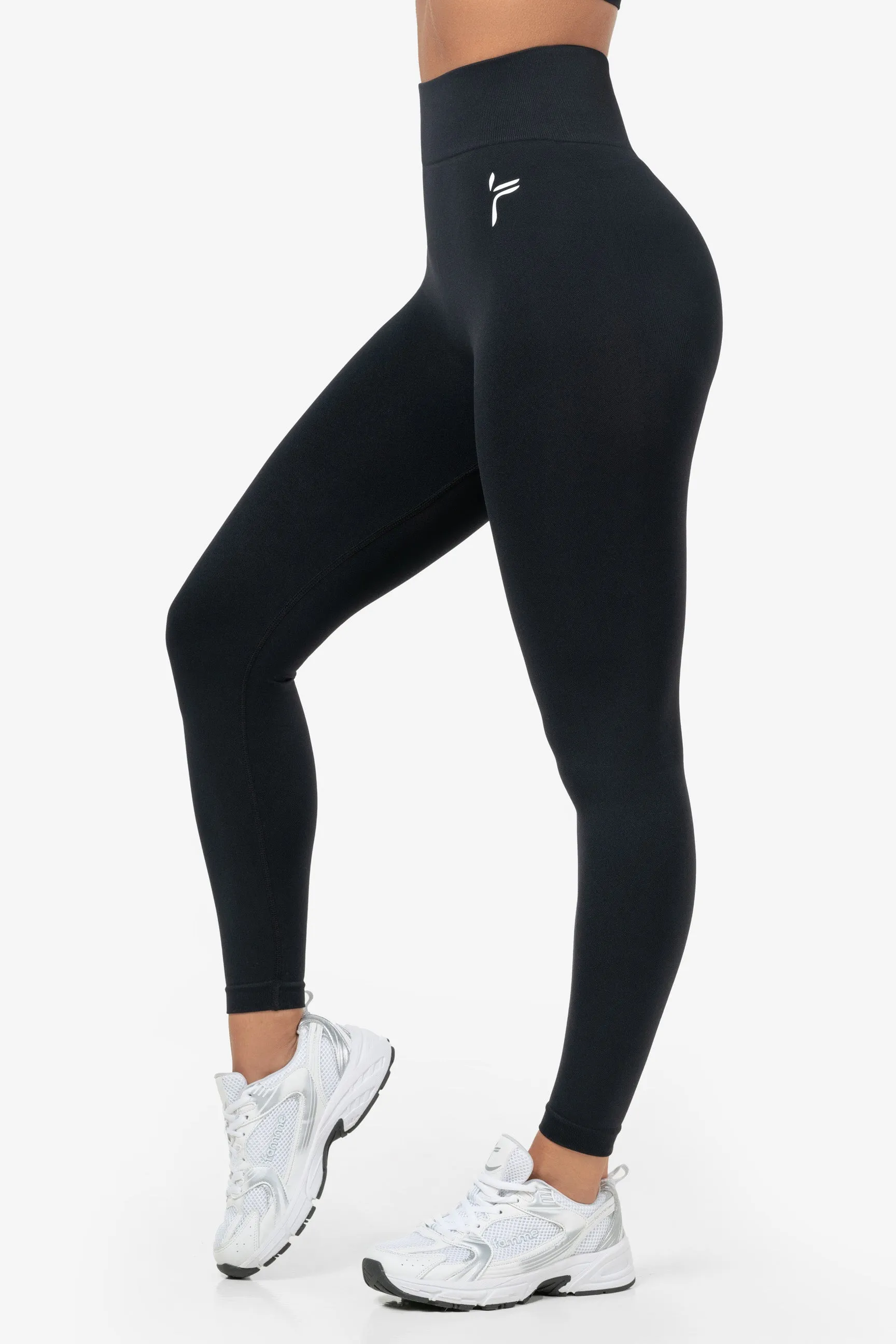 Black Lunge Scrunch Leggings