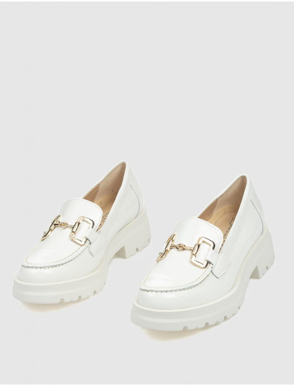 Pitillos Patent Leather Loafer Off White