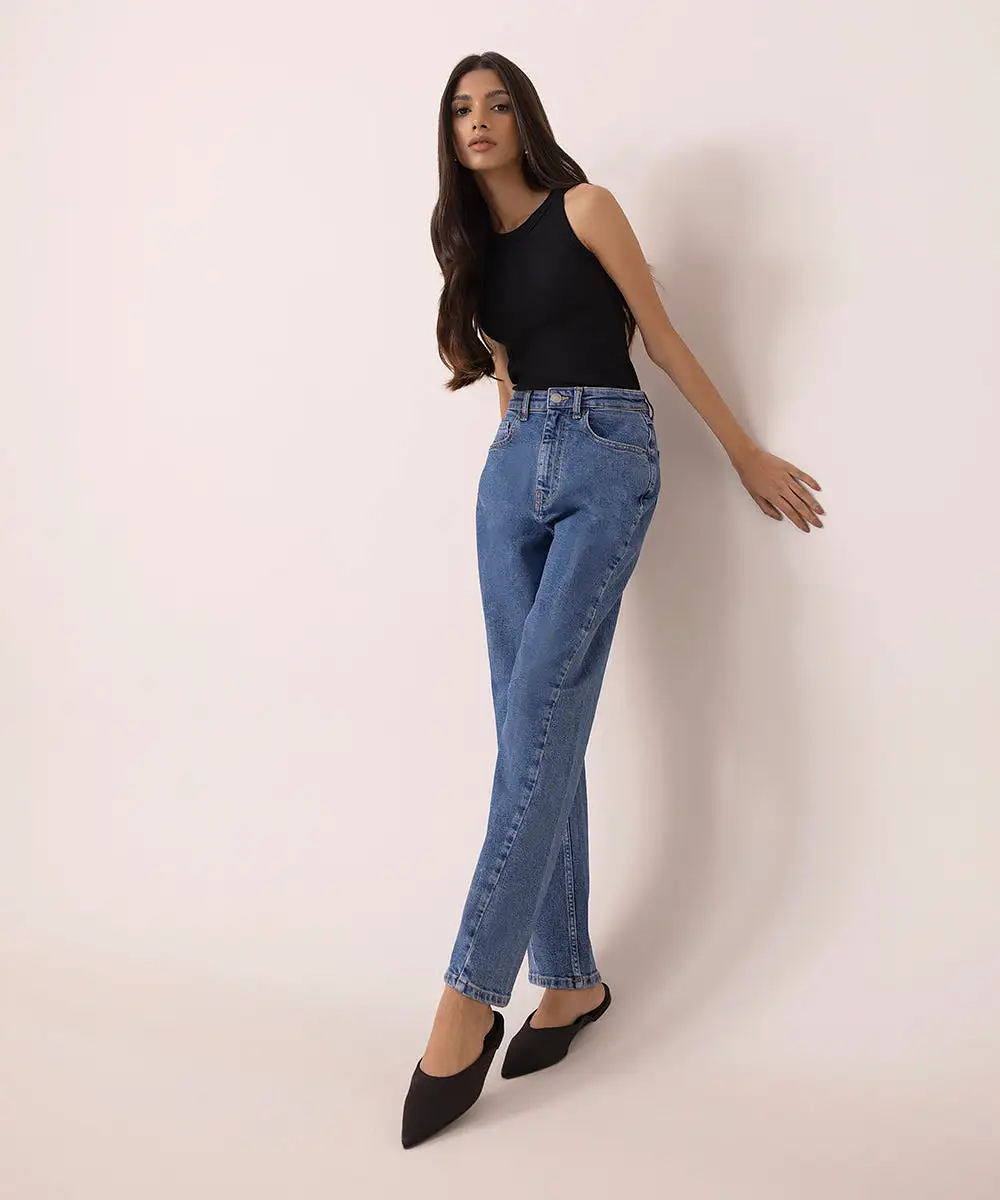 Straight Fit Jeans With Seam Detail